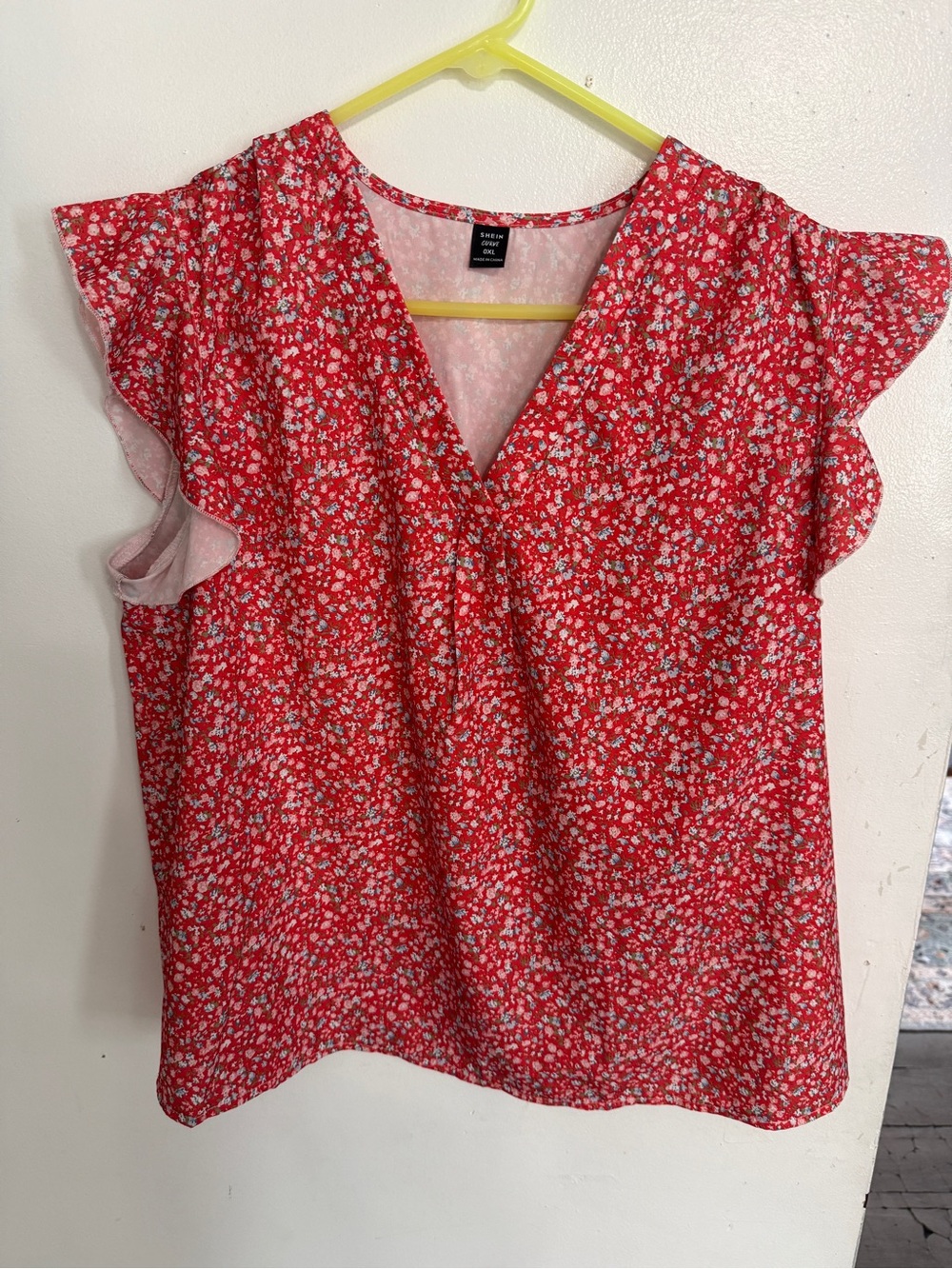 SHEIN Red Floral V-Neck Flutter Sleeve Blouse
